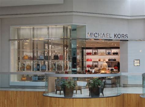 michael kors holyoke mall|MICHAEL KORS WEEK .